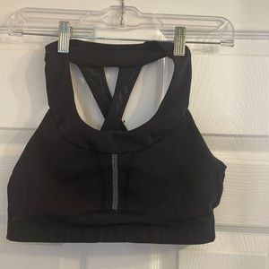 Athleta Sports Bra - Medium